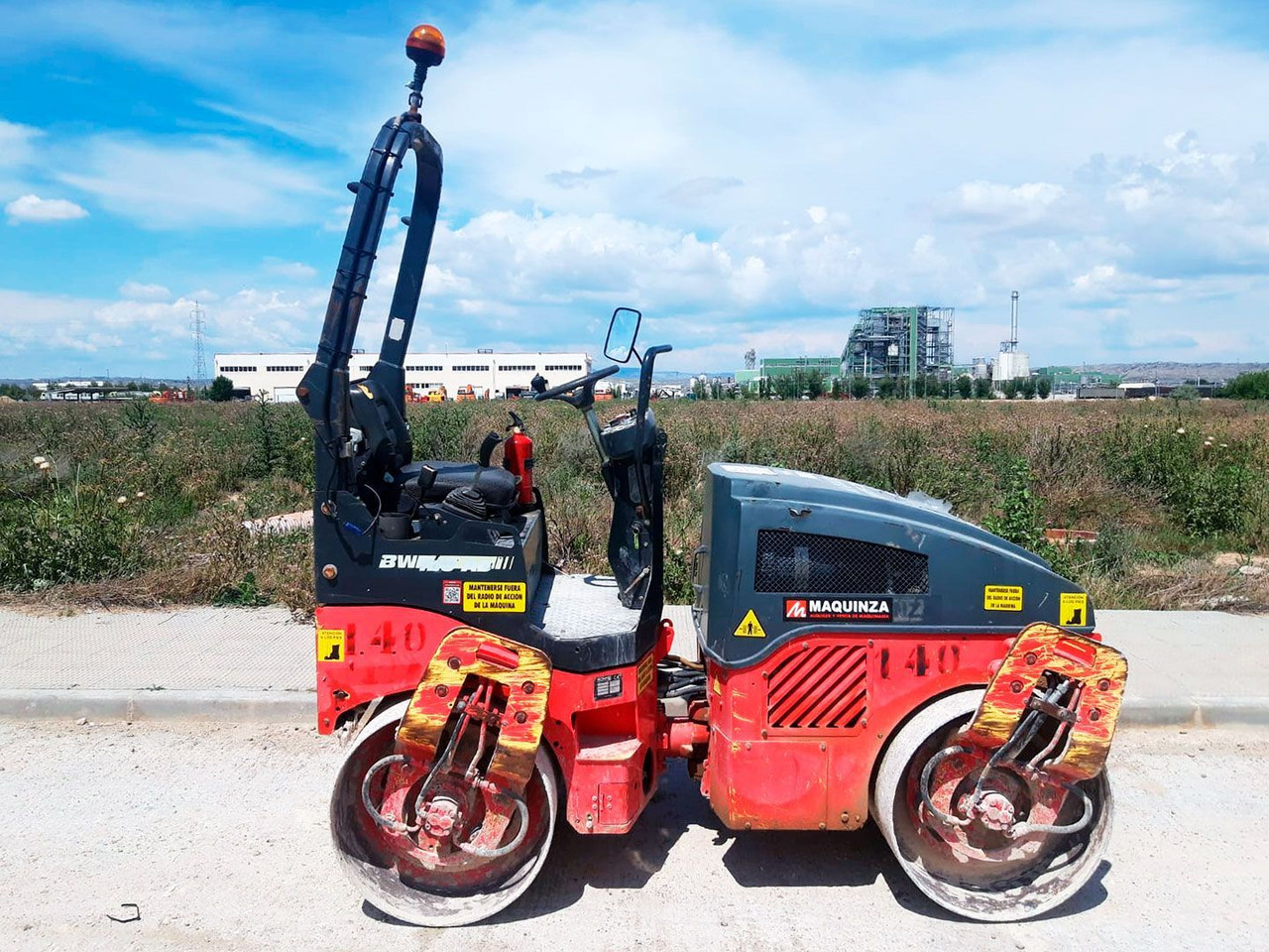 BOMAG BW120AD4 - مداحل الأسفلت الصغيرة: صور 1 BOMAG BW120AD4 - مداحل الأسفلت الصغيرة: صور 1