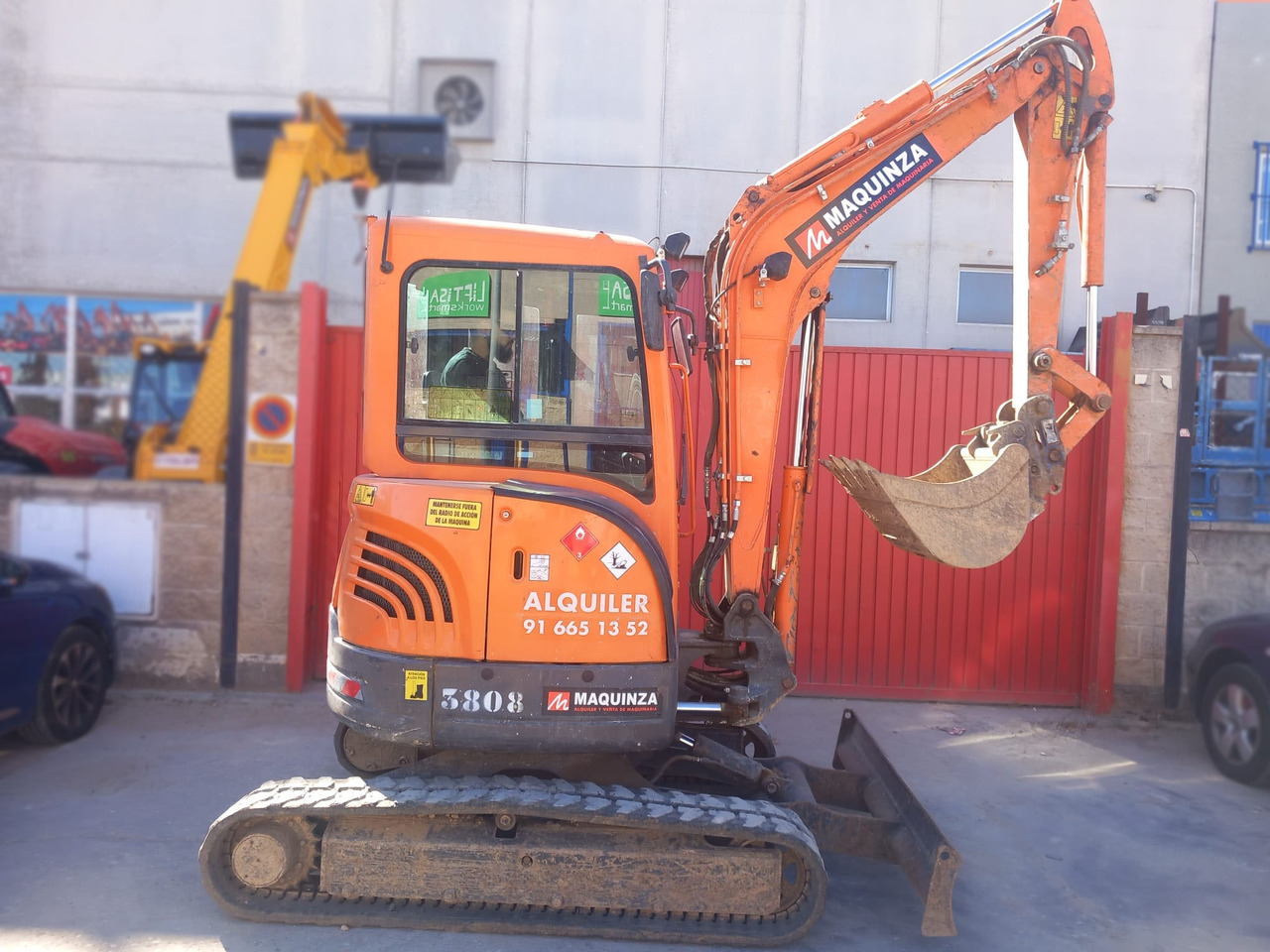 DOOSAN DX35Z - حفارة مصغرة: صور 5 DOOSAN DX35Z - حفارة مصغرة: صور 5