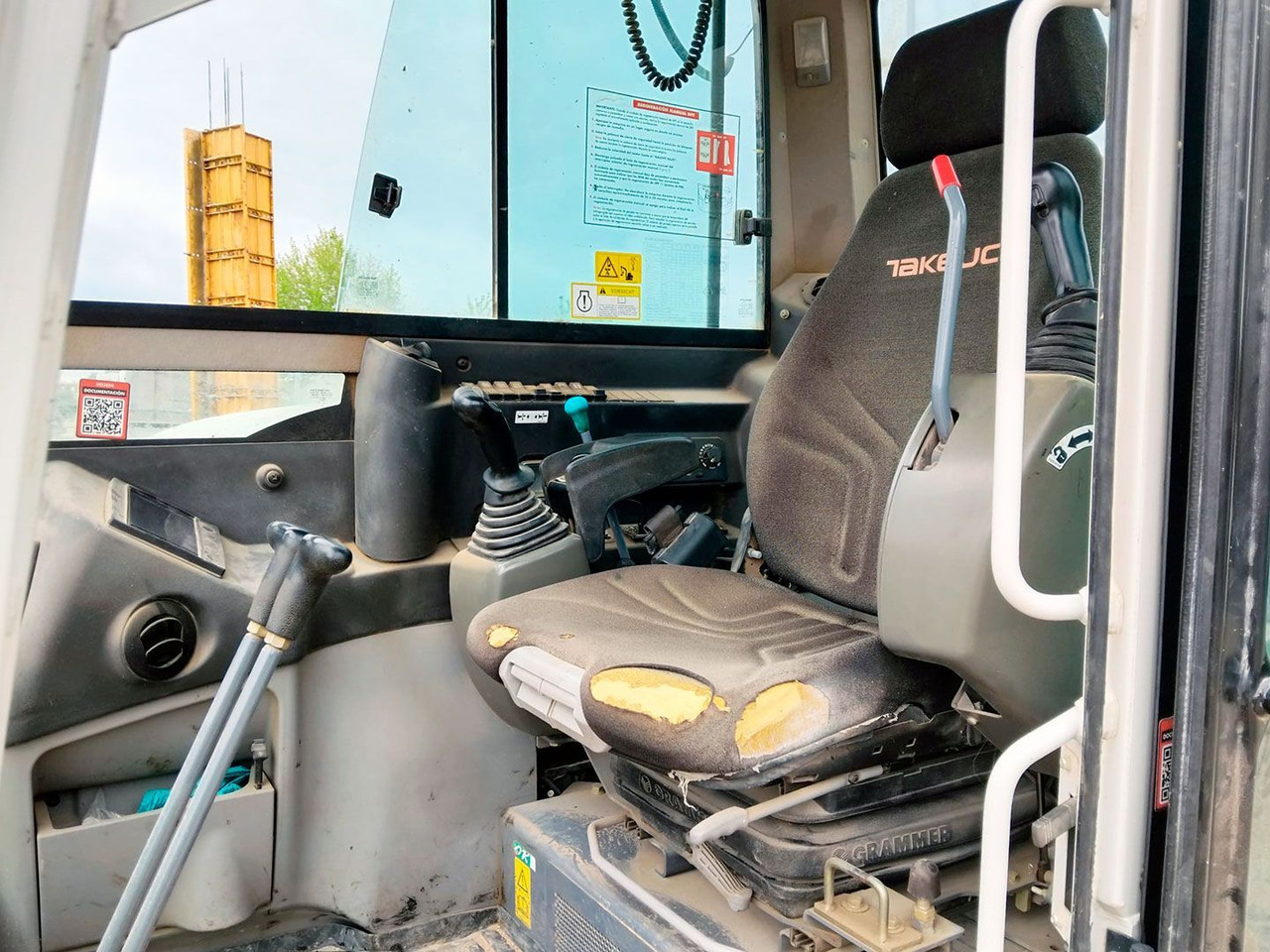 TAKEUCHI TB290 EASY - حفارة مصغرة: صور 5 TAKEUCHI TB290 EASY - حفارة مصغرة: صور 5