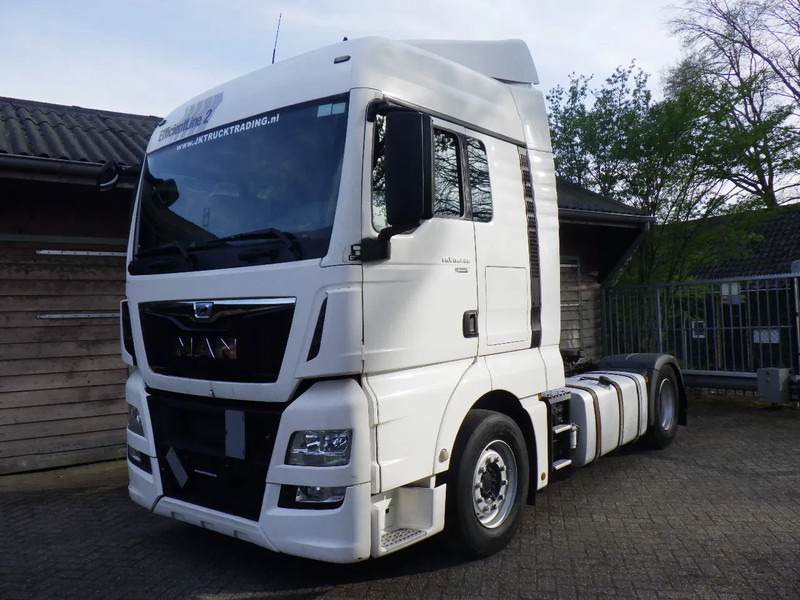 MAN TGX 18.480 Euro 6 - شاحنة جرار: صور 1 MAN TGX 18.480 Euro 6 - شاحنة جرار: صور 1