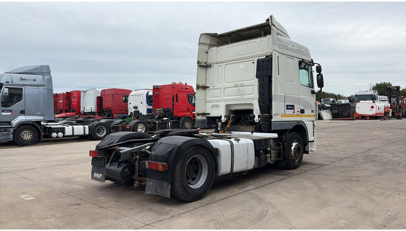 DAF 105 XF 460 (AIRCO / GOOD CONDITION / BONNE ETAT / BOITE MANUALLE / GEARBOX MANUAL) - شاحنة جرار: صور 5 DAF 105 XF 460 (AIRCO / GOOD CONDITION / BONNE ETAT / BOITE MANUALLE / GEARBOX MANUAL) - شاحنة جرار: صور 5