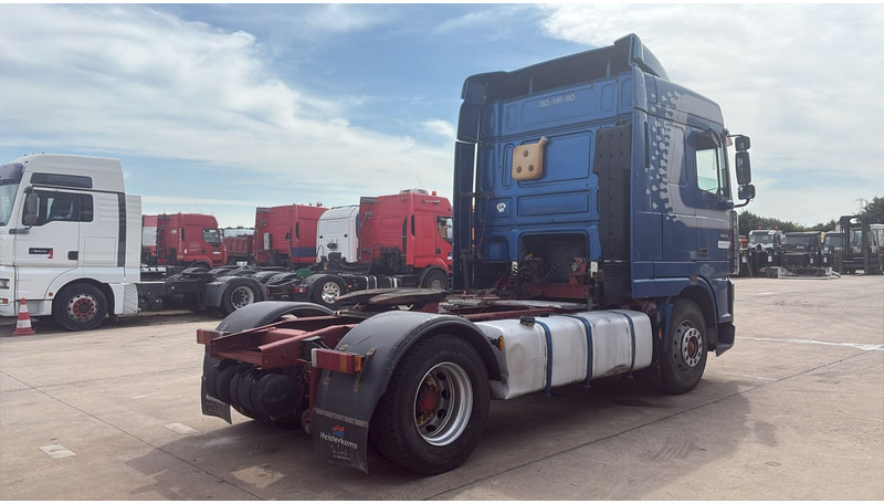 DAF 95 XF 380 (EURO 2 / BOITE MANUELLE / MANUAL GEARBOX / GOOD CONDITION) - شاحنة جرار: صور 4 DAF 95 XF 380 (EURO 2 / BOITE MANUELLE / MANUAL GEARBOX / GOOD CONDITION) - شاحنة جرار: صور 4