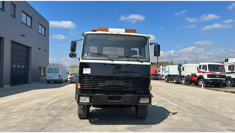 Iveco MAGIRUS 260 - 34 (LIVRAISON GRATUITE AU PORT D'ANVERS / POMPE MANUELLE) - قلابات: صور 2 Iveco MAGIRUS 260 - 34 (LIVRAISON GRATUITE AU PORT D'ANVERS / POMPE MANUELLE) - قلابات: صور 2