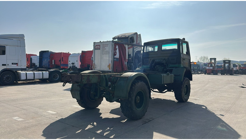 Iveco Magirus 110 - 16 (4X4 / 57000 KM / LAMES / GRAND PONT / 6 CYLINDRES EN LIGNE !! / MANUAL PUMP) - الشاسيه شاحنة: صور 5 Iveco Magirus 110 - 16 (4X4 / 57000 KM / LAMES / GRAND PONT / 6 CYLINDRES EN LIGNE !! / MANUAL PUMP) - الشاسيه شاحنة: صور 5