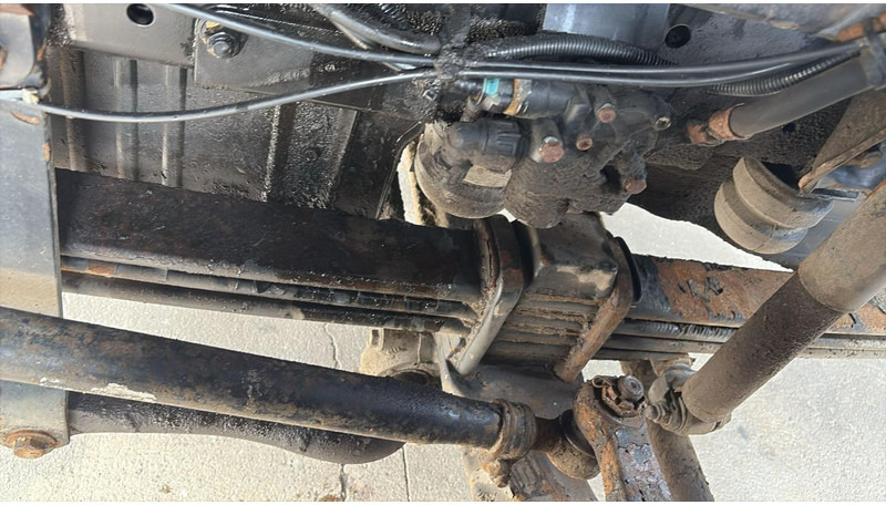 شاحنة جرار MAN 25.372 (6X2 / MANUAL PUMP / POMPE MANUELLE / 8 TYRES / 6 CYLINDERS): صور 9