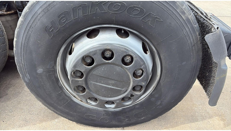 شاحنة جرار MAN 25.372 (6X2 / MANUAL PUMP / POMPE MANUELLE / 8 TYRES / 6 CYLINDERS): صور 15