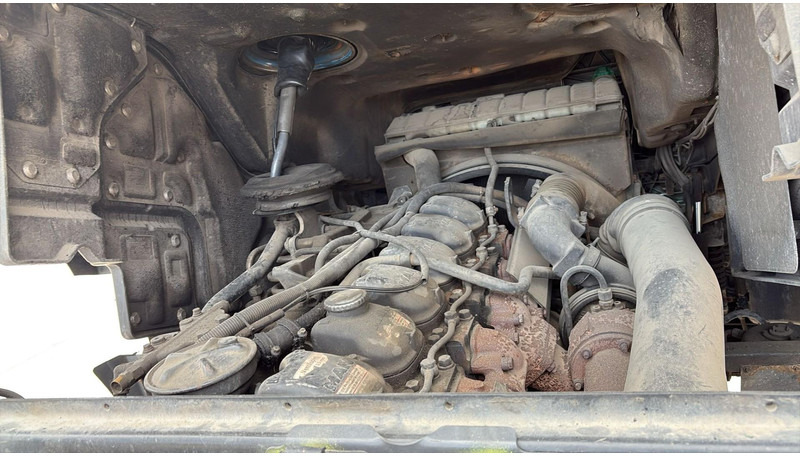 شاحنة جرار MAN 25.372 (6X2 / MANUAL PUMP / POMPE MANUELLE / 8 TYRES / 6 CYLINDERS): صور 18