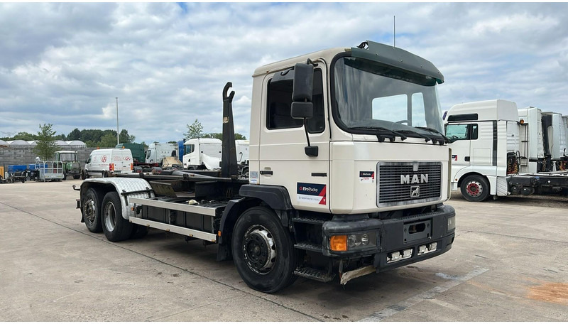 MAN 26.312 (6 CYLINDER / 6X2 / BELGIAN TRUCK IN GOOD CONDITION) - شاحنة ذات الخطاف: صور 3 MAN 26.312 (6 CYLINDER / 6X2 / BELGIAN TRUCK IN GOOD CONDITION) - شاحنة ذات الخطاف: صور 3