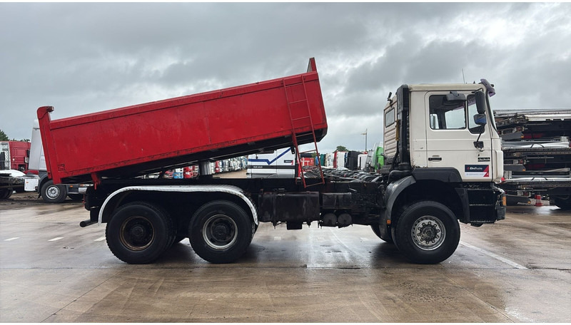 MAN 28.343 (EURO 2 / 6X6 / STEEL SUSP. / BIG AXLE / LAMES / GRAND PONT) - قلابات: صور 4 MAN 28.343 (EURO 2 / 6X6 / STEEL SUSP. / BIG AXLE / LAMES / GRAND PONT) - قلابات: صور 4