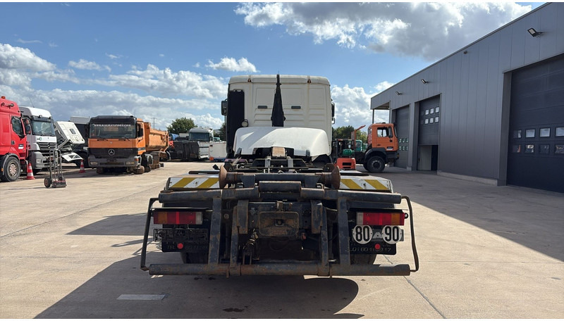MAN TGA 28.480 (MANUAL PUMP / POMPE MANUELLE / BOITE MANUAL / MANUAL GEARBOX) - الشاسيه شاحنة: صور 5 MAN TGA 28.480 (MANUAL PUMP / POMPE MANUELLE / BOITE MANUAL / MANUAL GEARBOX) - الشاسيه شاحنة: صور 5