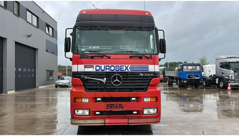 Mercedes-Benz Actros 1840 (EPS / GRAND PONT / V6 / BIG AXLE / 3 PEDALES) - شاحنة جرار: صور 2 Mercedes-Benz Actros 1840 (EPS / GRAND PONT / V6 / BIG AXLE / 3 PEDALES) - شاحنة جرار: صور 2