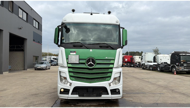Mercedes-Benz Actros 1845 (GOOD CONDITION / PARFAIT ETAT / AIRCO / MP4) - شاحنة جرار: صور 4 Mercedes-Benz Actros 1845 (GOOD CONDITION / PARFAIT ETAT / AIRCO / MP4) - شاحنة جرار: صور 4