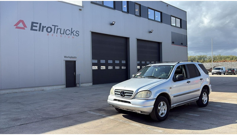 Mercedes-Benz M-Klasse ML 270 CDI - سيارة دفع رباعي: صور 1 Mercedes-Benz M-Klasse ML 270 CDI - سيارة دفع رباعي: صور 1