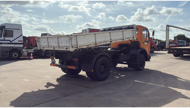 Mercedes-Benz SK 1628 (V8 / LAMES / GRAND PONT / POMPE MANUELLE) - قلابات: صور 5 Mercedes-Benz SK 1628 (V8 / LAMES / GRAND PONT / POMPE MANUELLE) - قلابات: صور 5