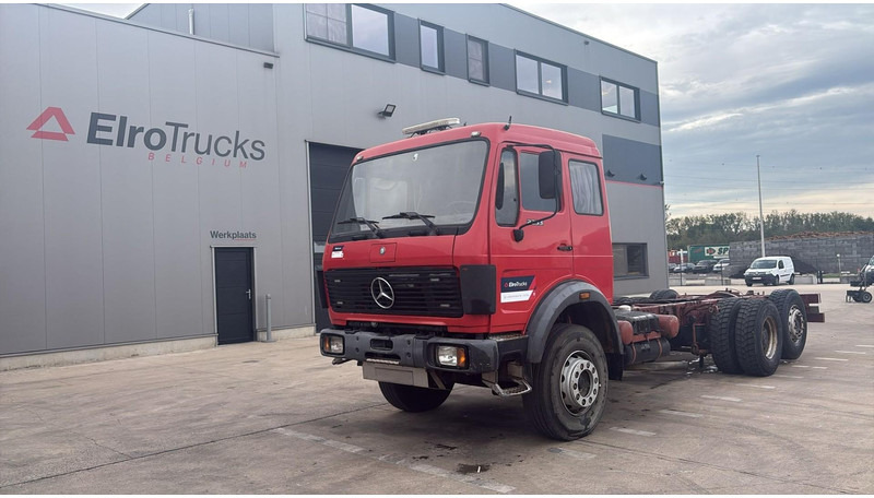 Mercedes-Benz SK 2233 (GRAND PONT / V8 AVEC 2X TURBO / BIG AXLE) - الشاسيه شاحنة: صور 1 Mercedes-Benz SK 2233 (GRAND PONT / V8 AVEC 2X TURBO / BIG AXLE) - الشاسيه شاحنة: صور 1