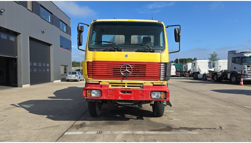 Mercedes-Benz SK 2527 (MALAXEUR / MIXER / POSSIBLE COMME CHASSIS / 6X4 / LAMES / GRAND PONT) - شاحنة خلاطة خرسانة: صور 2 Mercedes-Benz SK 2527 (MALAXEUR / MIXER / POSSIBLE COMME CHASSIS / 6X4 / LAMES / GRAND PONT) - شاحنة خلاطة خرسانة: صور 2