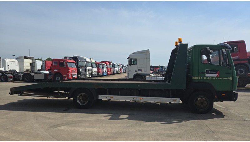 Mercedes-Benz SK 814 (MANUAL PUMP / STEEL SUSP. / POMPE MANUELLE / LAMES / 6 CYLINDER) - شاحنة نقل سيارات شاحنة: صور 4 Mercedes-Benz SK 814 (MANUAL PUMP / STEEL SUSP. / POMPE MANUELLE / LAMES / 6 CYLINDER) - شاحنة نقل سيارات شاحنة: صور 4