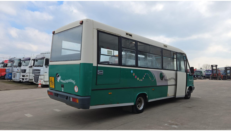 Mercedes-Benz Vario 614 (BELGIAN BUS / 34 SEATS / MANUAL PUMP / LAMES / STEEL SUSP.) - النقل الحضري: صور 5 Mercedes-Benz Vario 614 (BELGIAN BUS / 34 SEATS / MANUAL PUMP / LAMES / STEEL SUSP.) - النقل الحضري: صور 5