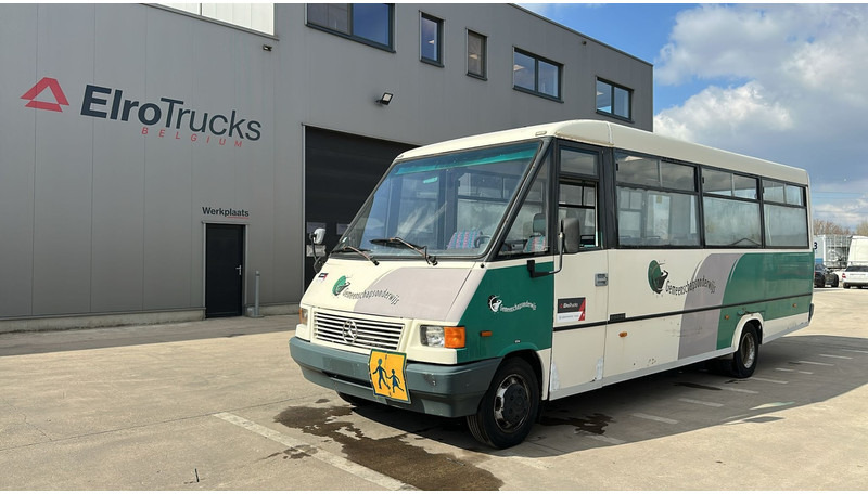 Mercedes-Benz Vario 614 (BELGIAN BUS / MANUAL PUMP / POMPE MANUELLE / BOITE MANUELLE / LAMES) - النقل الحضري: صور 1 Mercedes-Benz Vario 614 (BELGIAN BUS / MANUAL PUMP / POMPE MANUELLE / BOITE MANUELLE / LAMES) - النقل الحضري: صور 1
