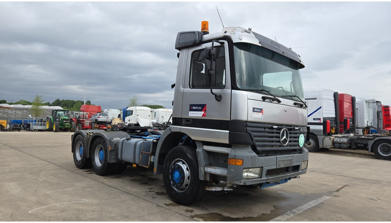Mercedes-Benz actros 2643 (184.000 KM !! / EPS / 6X4 / TRACTEUR ORIGINAL / 3 PEDALES / GRAND PONT / PARFAIT ETAT) - شاحنة جرار: صور 3 Mercedes-Benz actros 2643 (184.000 KM !! / EPS / 6X4 / TRACTEUR ORIGINAL / 3 PEDALES / GRAND PONT / PARFAIT ETAT) - شاحنة جرار: صور 3