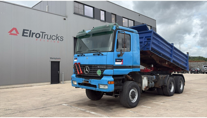 Mercedes-Benz actros 3340 (6X6 / BOITE MANUELLE /MANUAL GEARBOX / 3 PONTS / V6 / MP1) - قلابات: صور 1 Mercedes-Benz actros 3340 (6X6 / BOITE MANUELLE /MANUAL GEARBOX / 3 PONTS / V6 / MP1) - قلابات: صور 1