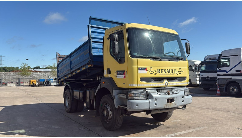 Renault Kerax 385 (BOITE MANUELLE / GRAND PONT / LAMES / MANUAL GEARBOX) - قلابات: صور 3 Renault Kerax 385 (BOITE MANUELLE / GRAND PONT / LAMES / MANUAL GEARBOX) - قلابات: صور 3