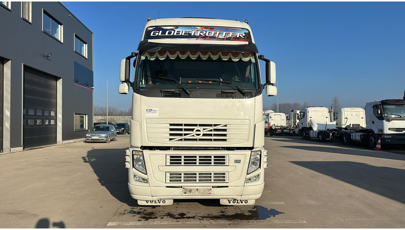 Volvo FH 460 (MANUAL GEARBOX / VERY CLEAN !!! / GOOD TYRES / TOP CONDITION) - شاحنة جرار: صور 2 Volvo FH 460 (MANUAL GEARBOX / VERY CLEAN !!! / GOOD TYRES / TOP CONDITION) - شاحنة جرار: صور 2