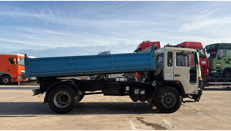 Volvo FL 6-18 (10 BOLTS / POMPE MANUELLE / MANUAL PUMP / 18T / STEEL SUSP. / LAMES) - قلابات: صور 4 Volvo FL 6-18 (10 BOLTS / POMPE MANUELLE / MANUAL PUMP / 18T / STEEL SUSP. / LAMES) - قلابات: صور 4
