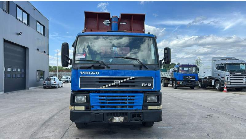 Volvo FM 12 - 340 (MANUAL GEARBOX / STEEL SUSPENSION / LAMES / BOITE MANUELLE) - قلابات: صور 2 Volvo FM 12 - 340 (MANUAL GEARBOX / STEEL SUSPENSION / LAMES / BOITE MANUELLE) - قلابات: صور 2