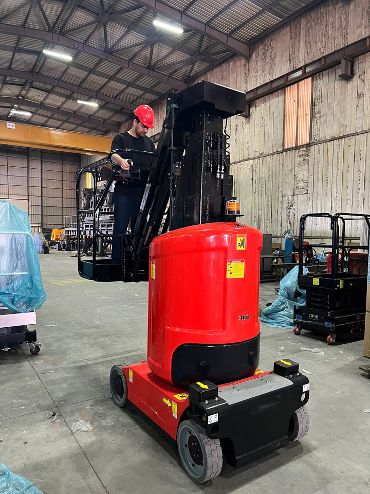 GALEN Vertical Mast Lift with Jib - الرأسي رفع الصاري: صور 5 GALEN Vertical Mast Lift with Jib - الرأسي رفع الصاري: صور 5