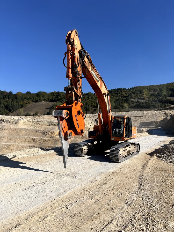 GALEN Vibro Ripper - حراث تحت التربة - حفارات زحافة: صور 2 GALEN Vibro Ripper - حراث تحت التربة - حفارات زحافة: صور 2