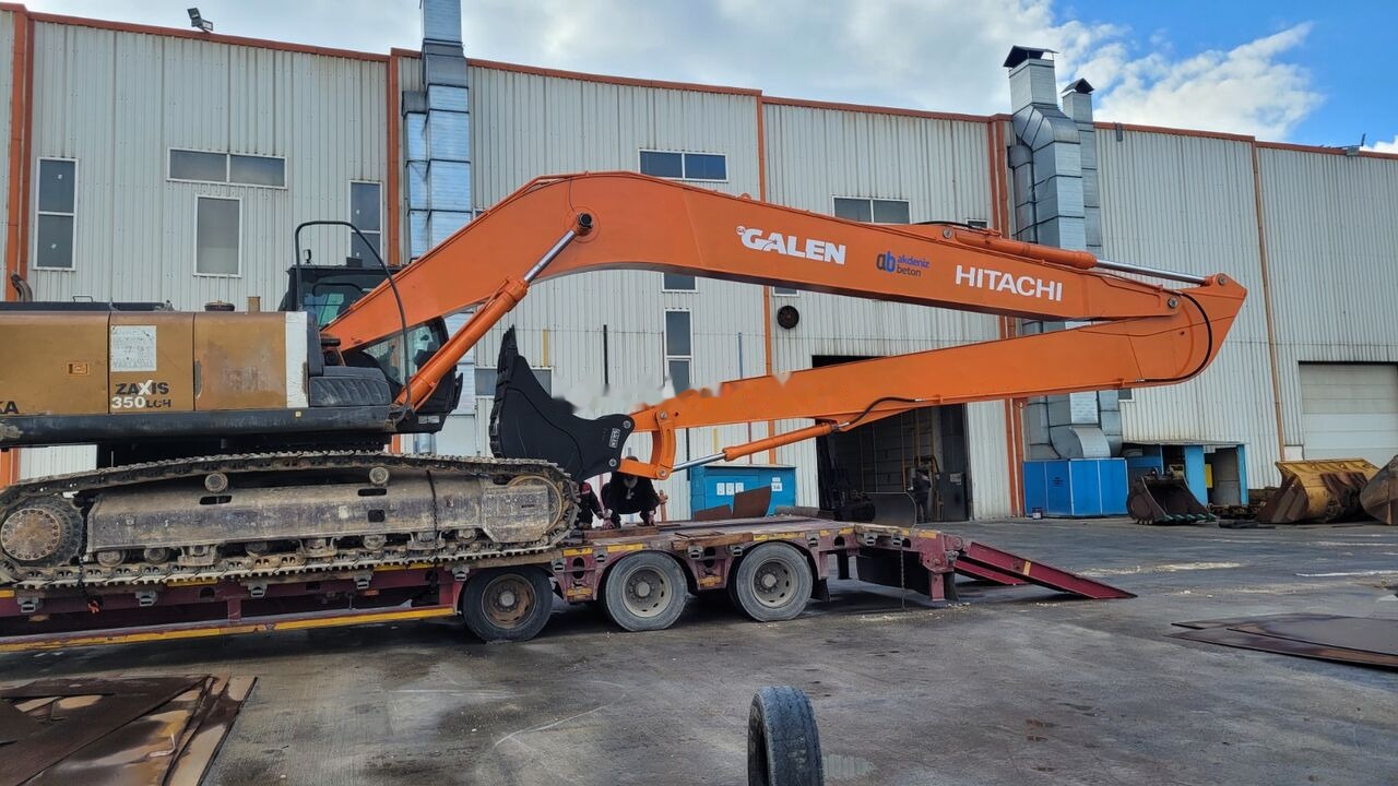 Hitachi ZX350 Long Reach Boom-Arm Manufacturing - حفارات زحافة: صور 1 Hitachi ZX350 Long Reach Boom-Arm Manufacturing - حفارات زحافة: صور 1