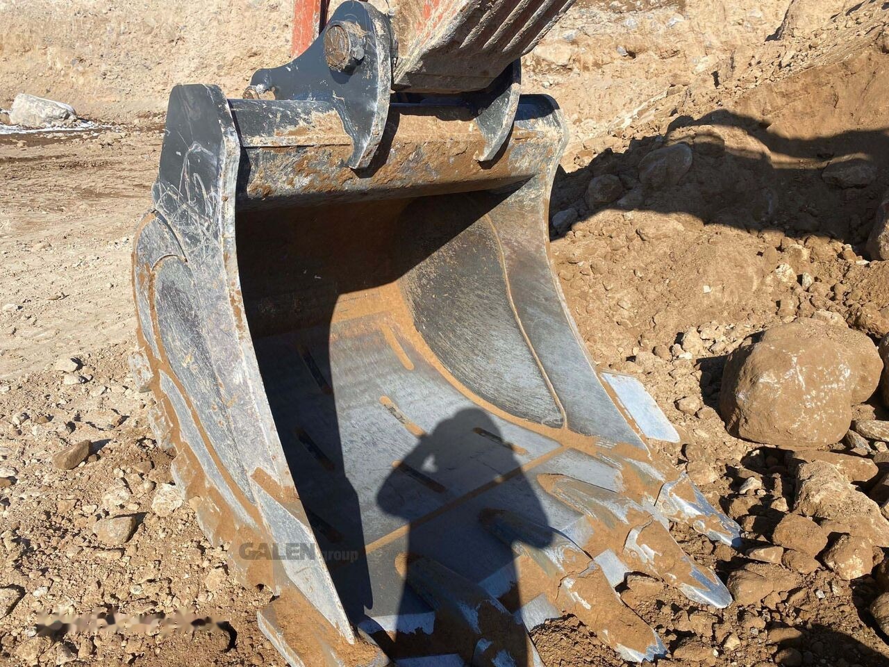 Hitachi ZX490 Heavy Duty Bucket - بكت حفار: صور 2 Hitachi ZX490 Heavy Duty Bucket - بكت حفار: صور 2