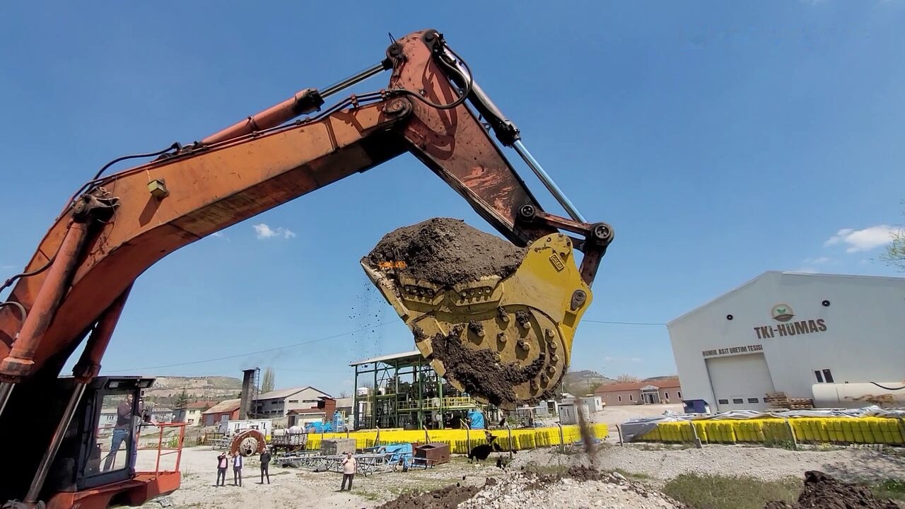 Komatsu PC1250 Extreme Heavy Duty Bucket - بكت حفار: صور 4 Komatsu PC1250 Extreme Heavy Duty Bucket - بكت حفار: صور 4