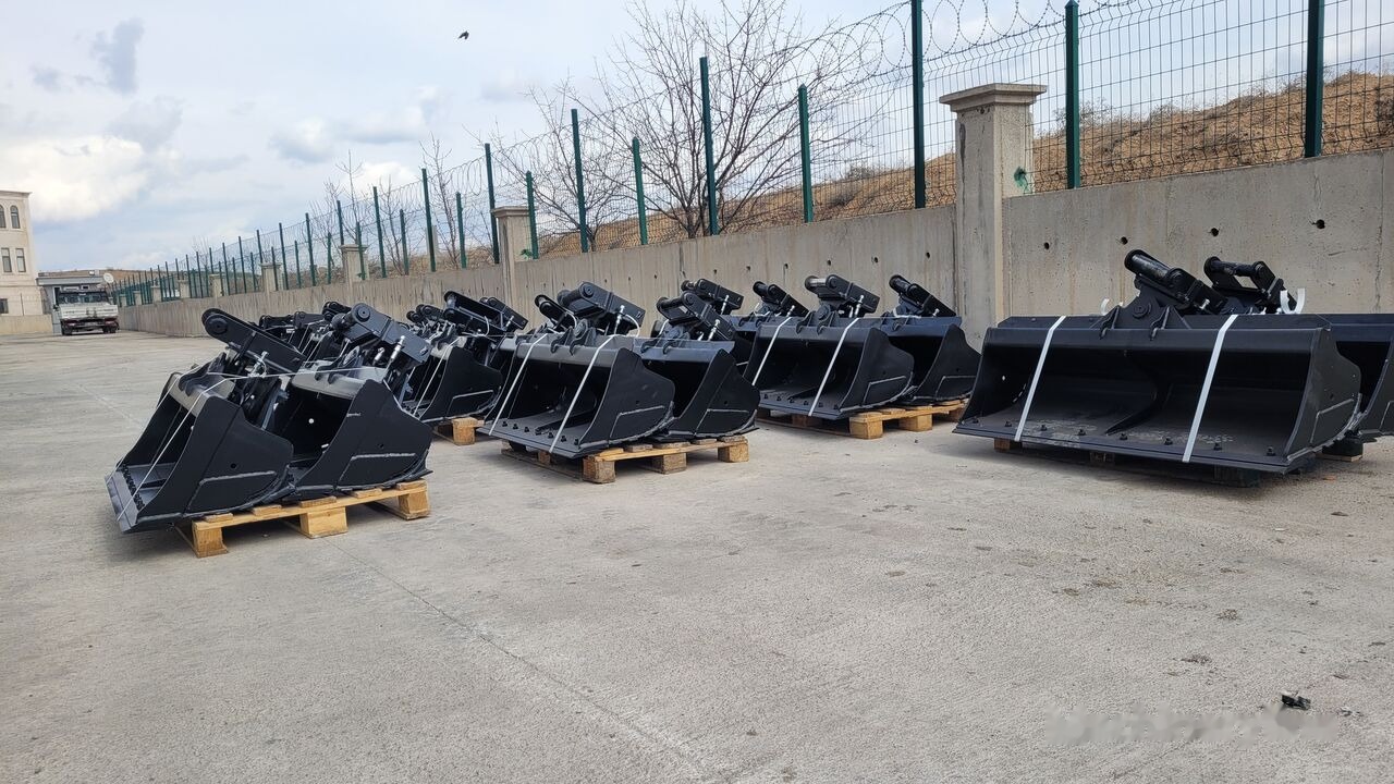 Takeuchi Digging/Grading Bucket Manufacturing - بكت حفار: صور 1 Takeuchi Digging/Grading Bucket Manufacturing - بكت حفار: صور 1