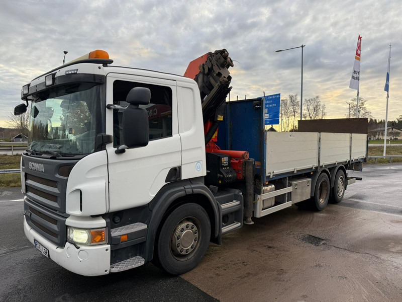 Scania P310 - شاحنات مسطحة, شاحنة كرين: صور 1 Scania P310 - شاحنات مسطحة, شاحنة كرين: صور 1