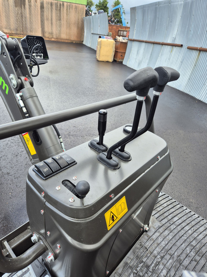 حفارة مصغرة WCM CTX 8010L Servo Diesel: صور 20