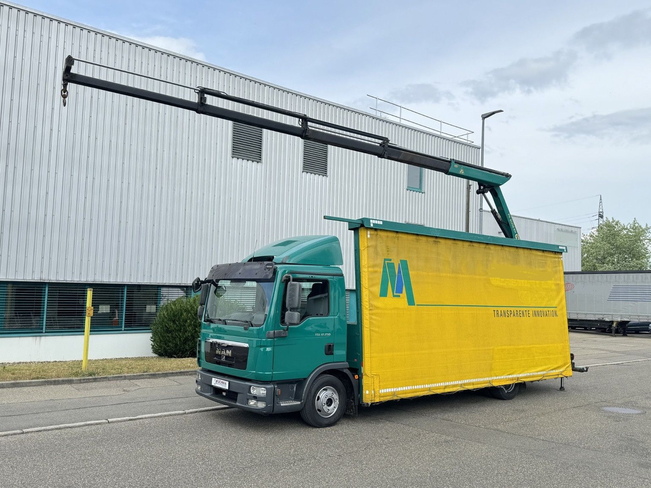 MAN TGL 12.250 Glastransport Kran PK9002 Funk Klima - شاحنة كرين: صور 3 MAN TGL 12.250 Glastransport Kran PK9002 Funk Klima - شاحنة كرين: صور 3