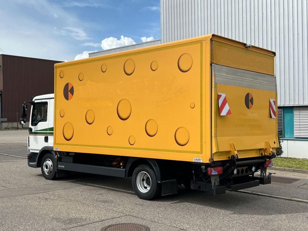 MAN TGL 8.220 Kühlkoffer 5,26m LBW Klima Luftgef. MAN TGL 8.220 Kühlkoffer 5,26m LBW Klima Luftgef. - الشاحنات الصغيرة المبردة: صور 5 MAN TGL 8.220 Kühlkoffer 5,26m LBW Klima Luftgef. MAN TGL 8.220 Kühlkoffer 5,26m LBW Klima Luftgef. - الشاحنات الصغيرة المبردة: صور 5