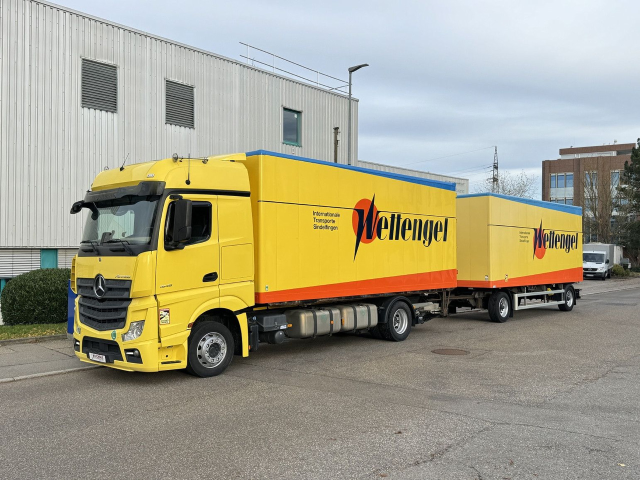 Mercedes-Benz Actros 1848 LL Gr.Haus AWL-Möbelkoffer uLBW - بصندوق مغلق شاحنة: صور 5 Mercedes-Benz Actros 1848 LL Gr.Haus AWL-Möbelkoffer uLBW - بصندوق مغلق شاحنة: صور 5