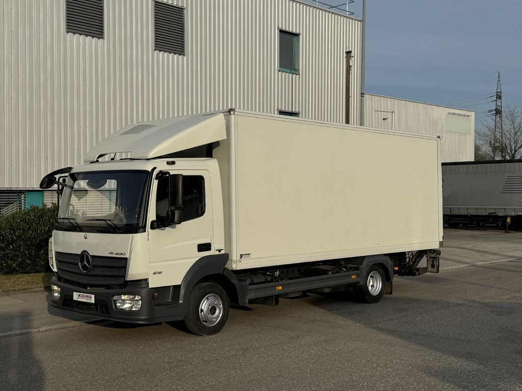 Mercedes-Benz Atego 818L Koffer 6,3m LBW Klima Autom. Luftgef. - الشاحنات الصغيرة صندوق مغلق: صور 1 Mercedes-Benz Atego 818L Koffer 6,3m LBW Klima Autom. Luftgef. - الشاحنات الصغيرة صندوق مغلق: صور 1