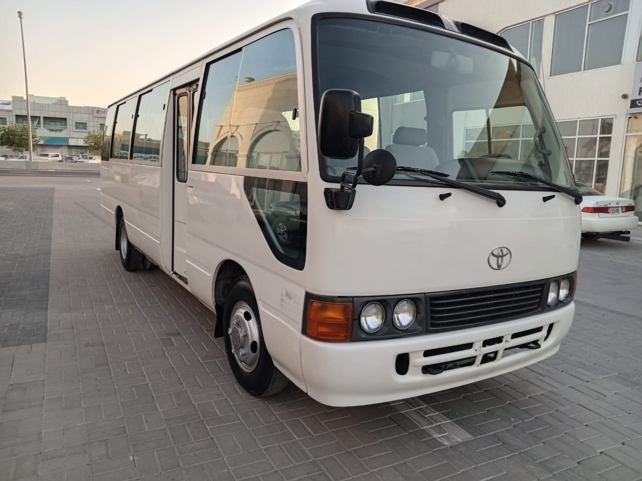 TOYOTA Coaster ... 30 places - diesel - climatisé ... BELGIQUE.. - حافلة صغيرة, ميكروباص: صور 2 TOYOTA Coaster ... 30 places - diesel - climatisé ... BELGIQUE.. - حافلة صغيرة, ميكروباص: صور 2