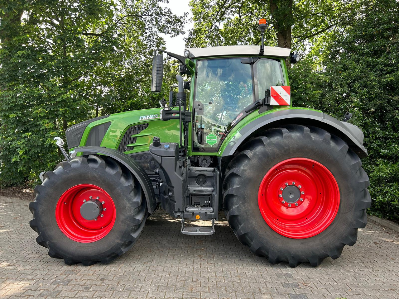 FENDT 828 Vario S4 ProfiPlus - جرار: صور 2 FENDT 828 Vario S4 ProfiPlus - جرار: صور 2