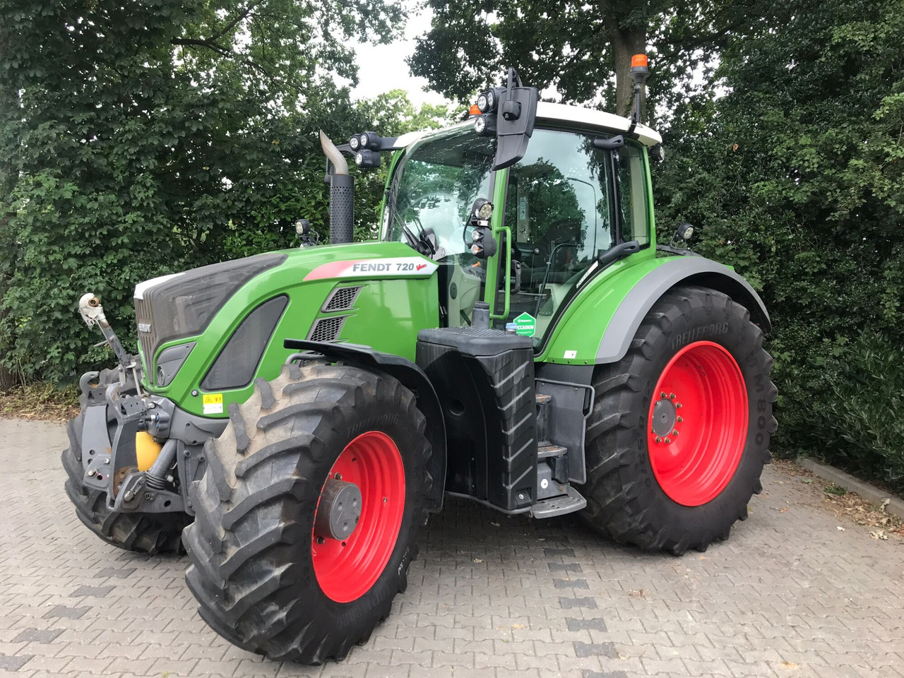 Fendt 720 Vario S4 PowerPlus - جرار: صور 1 Fendt 720 Vario S4 PowerPlus - جرار: صور 1