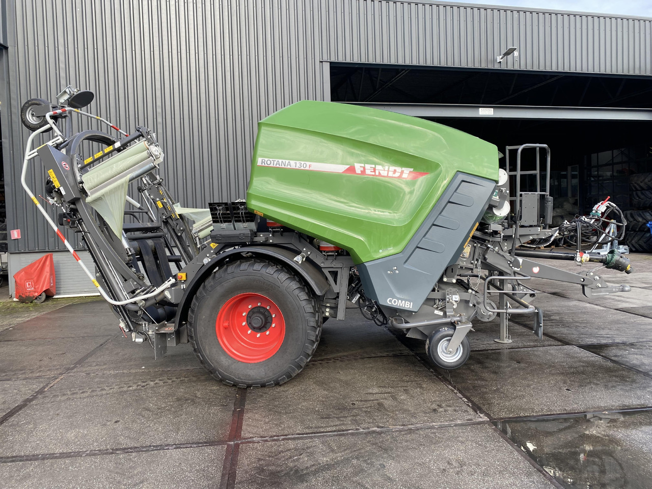 Fendt Rotana 130F - معدة تغليف البالات: صور 2 Fendt Rotana 130F - معدة تغليف البالات: صور 2
