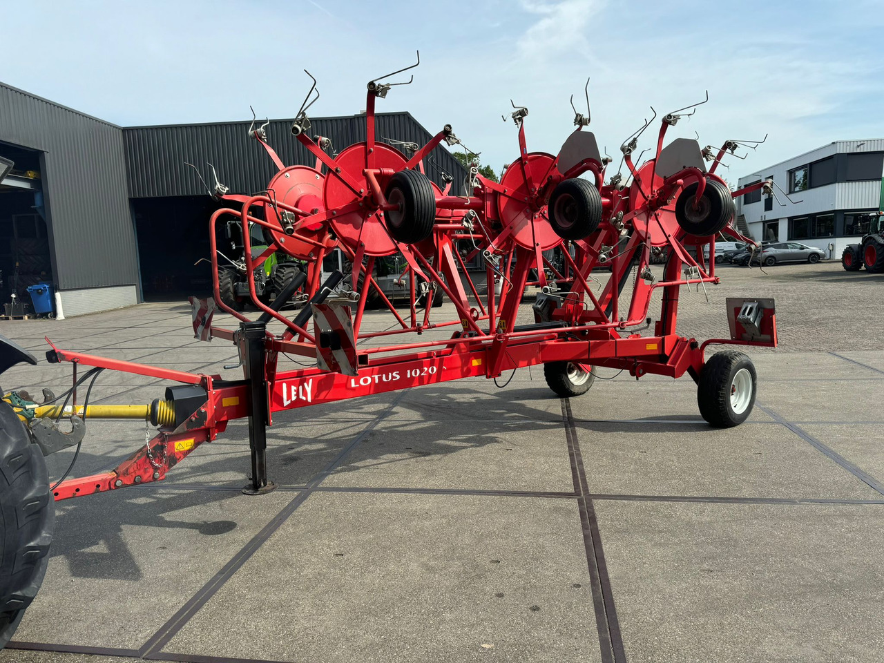 Lely Lotus 1020S - لمّامَة القش: صور 2 Lely Lotus 1020S - لمّامَة القش: صور 2