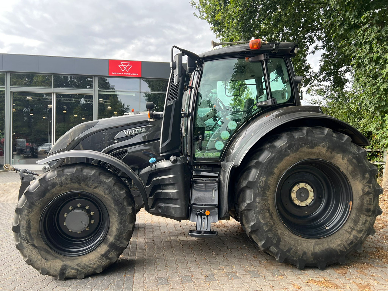 Valtra T174 Versu - جرار: صور 2 Valtra T174 Versu - جرار: صور 2