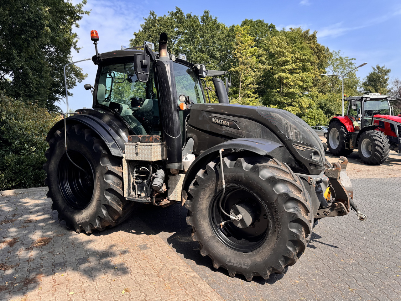 Valtra T214 Direct - جرار: صور 3 Valtra T214 Direct - جرار: صور 3
