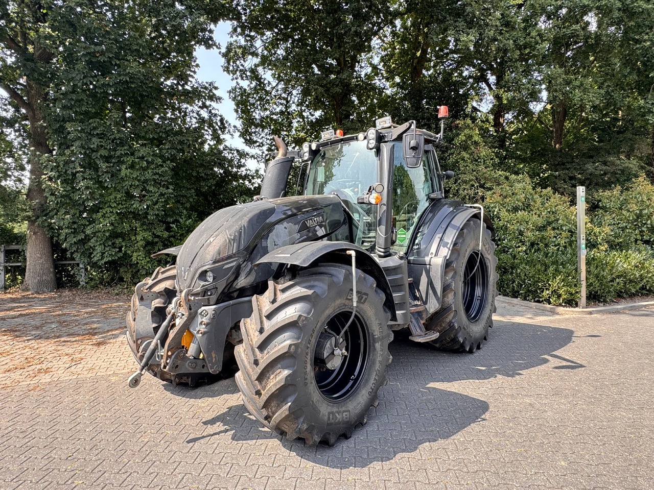 Valtra T214 Direct - جرار: صور 1 Valtra T214 Direct - جرار: صور 1