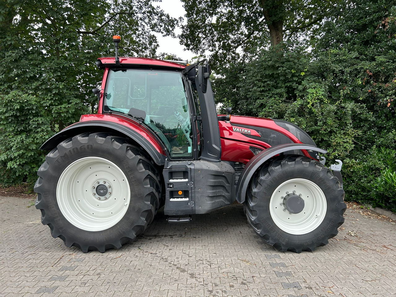 Valtra T214 Direct - جرار: صور 2 Valtra T214 Direct - جرار: صور 2